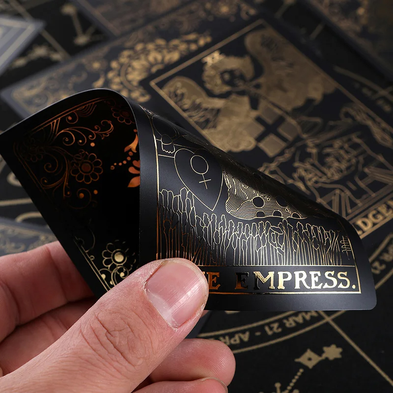 Cartas de tarô clássicas em PVC preto