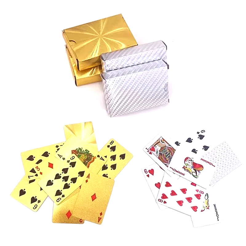 Cartas de jogar banhadas a ouro