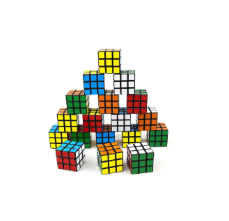 Como resolver um cubo de velocidade magnética 3x3x3 para iniciantes?